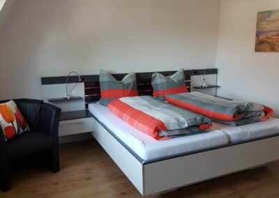 2. Schlafzimmer Am See