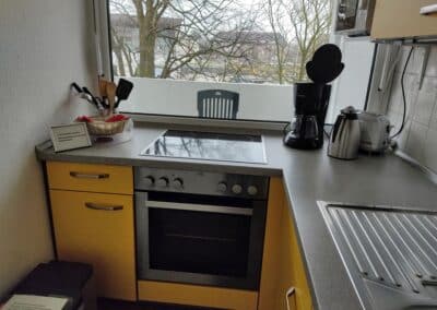 Küche mit großes Fenster