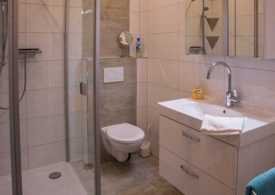 schönes Badezimmer
