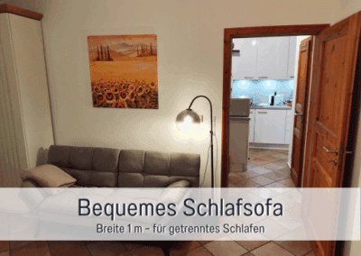 Fewos Bremerhaven Wohnung Bremerhaven Langen Sofa mit Leselampe
